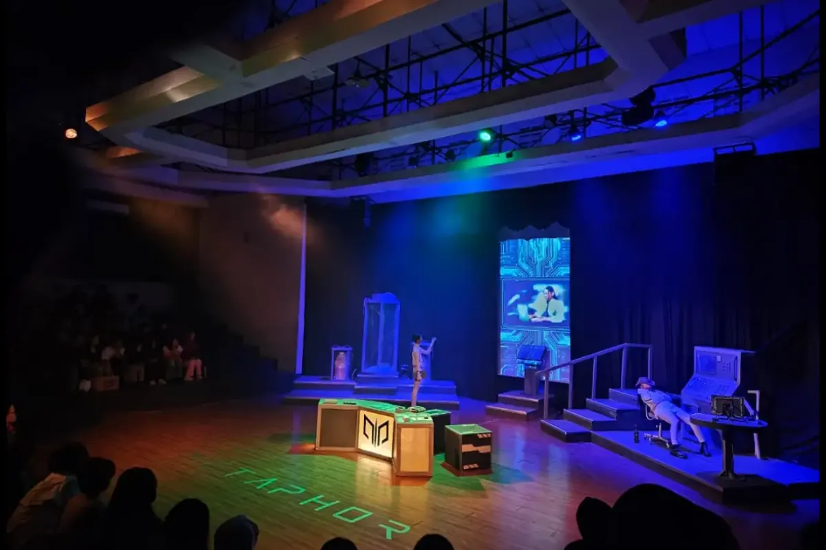 Simak lima karya pilihan yang tampil di Festival Teater Dosen Indonesia 2026, dari 