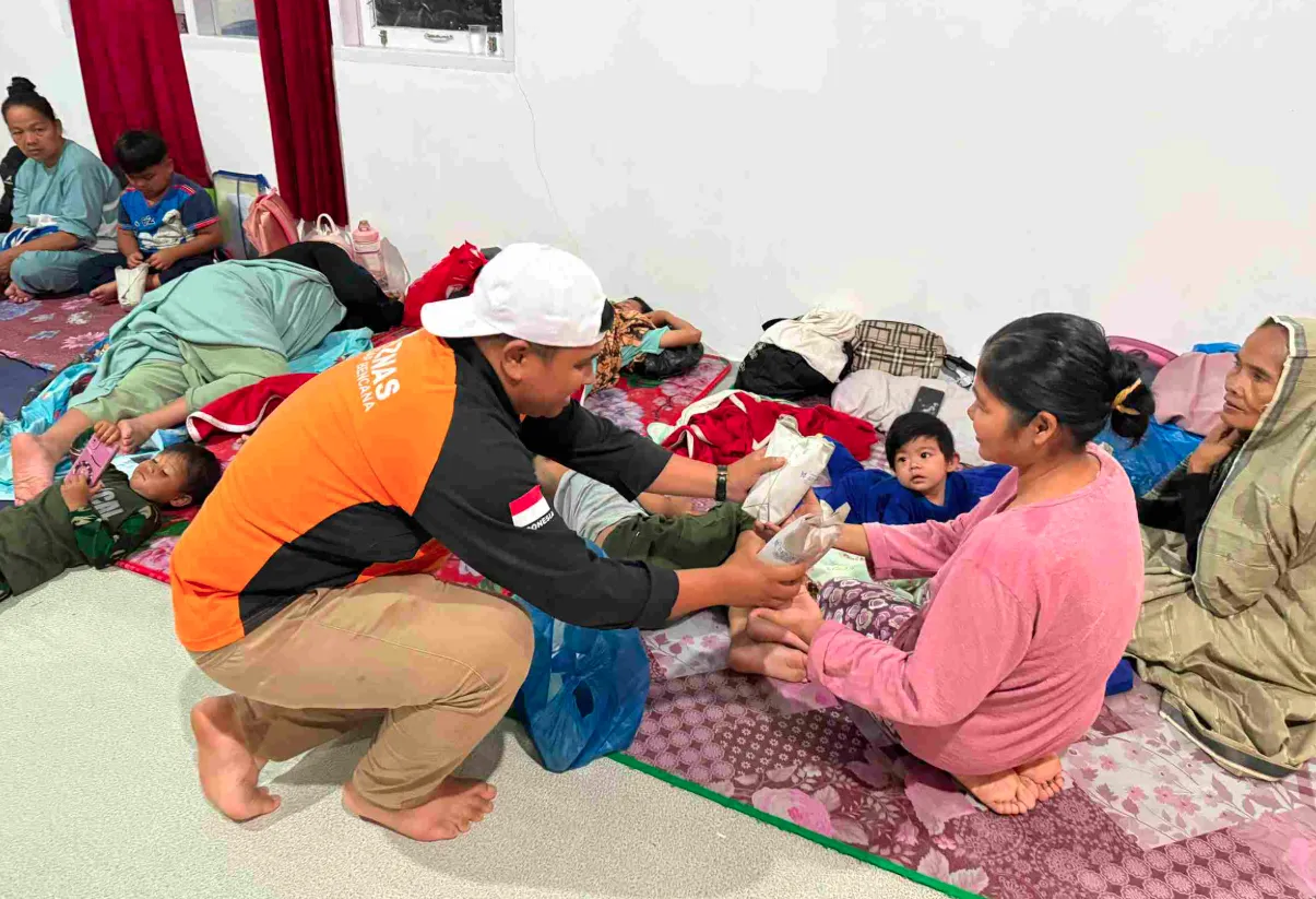 bantuan korban banjir Padang