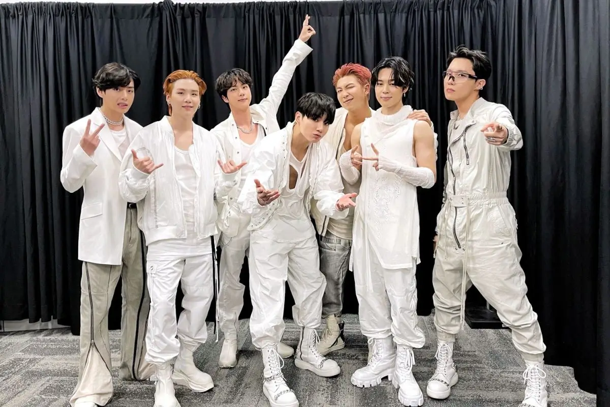 Arirang BTS Debut No 1 Billboard 200, Kalahkan Rekor Grup