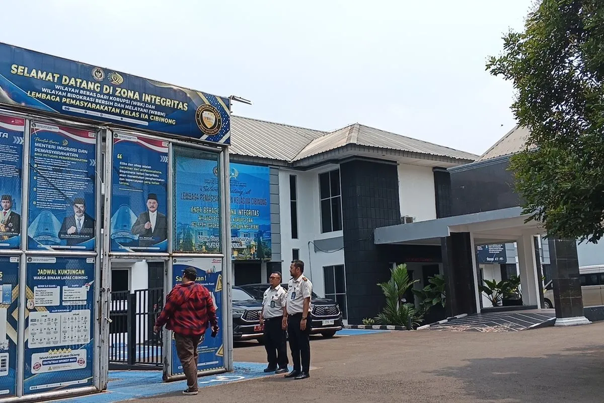 Fasilitas mewah Lapas Cibinong menjadi sorotan setelah Ombudsman menemukan hunian khusus. Imipas menyiapkan pendalaman penggunaan aset.