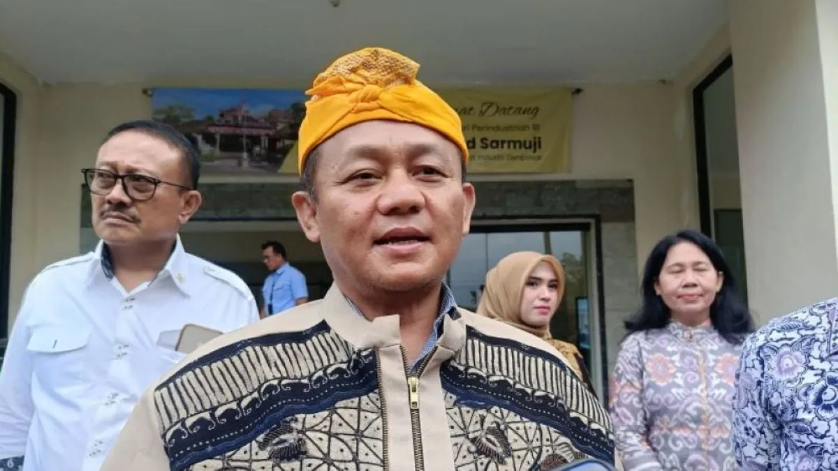 Menteri Perindustrian, Muhammad Sarmuji