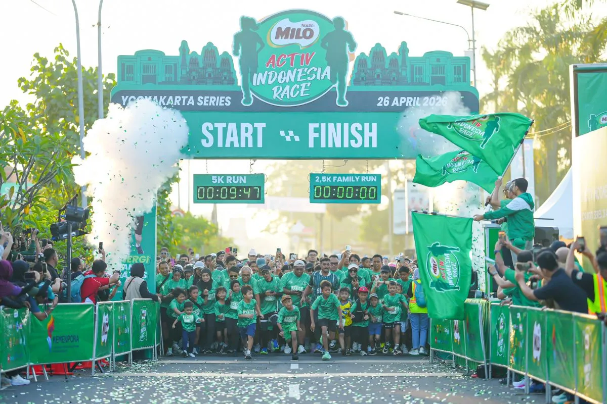 MILO ACTIV Indonesia Race 2026 Surabaya diikuti 6.000 pelari. Elisar Gamashi dan Iindah Yuniarti menjadi juara kategori 5K di UNESA.