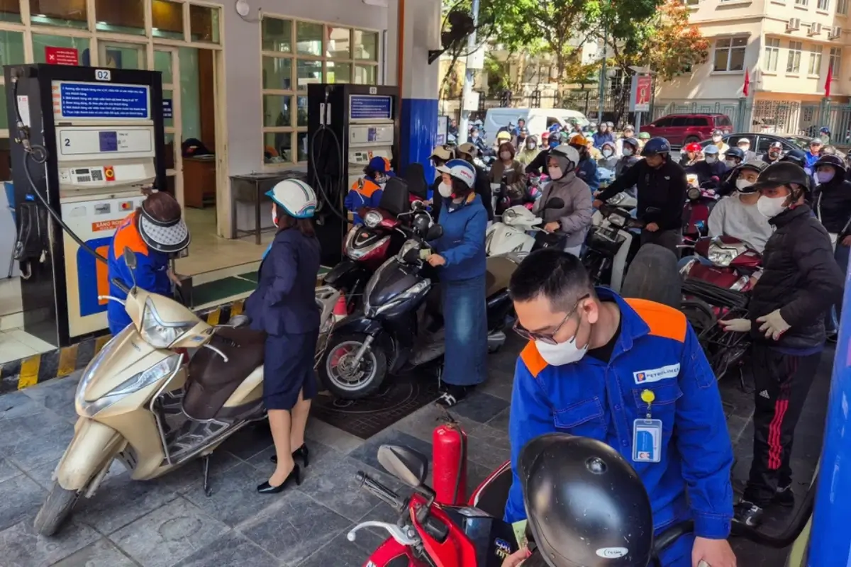 Vietnam Hapus Pajak Energi, APBN Tertekan Triliunan Dong