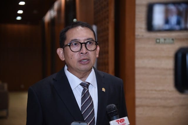 Penolakan PB XIV Purbaya dan Respons Fadli Zon: Negara di Persimpangan Tradisi Keraton