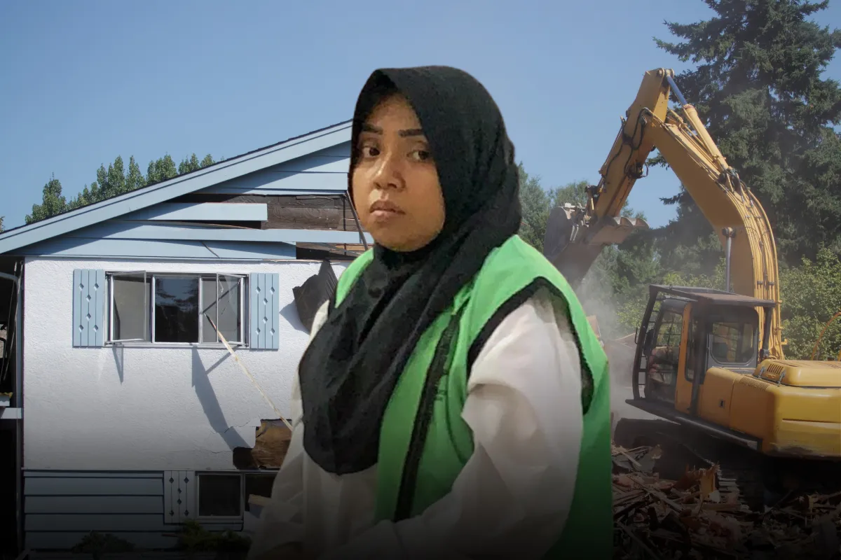 Perempuan di Surabaya diadili usai diduga merobohkan rumah dinas Bea Cukai menggunakan ekskavator. Negara ditaksir mengalami kerugian sekitar Rp537,3 juta.