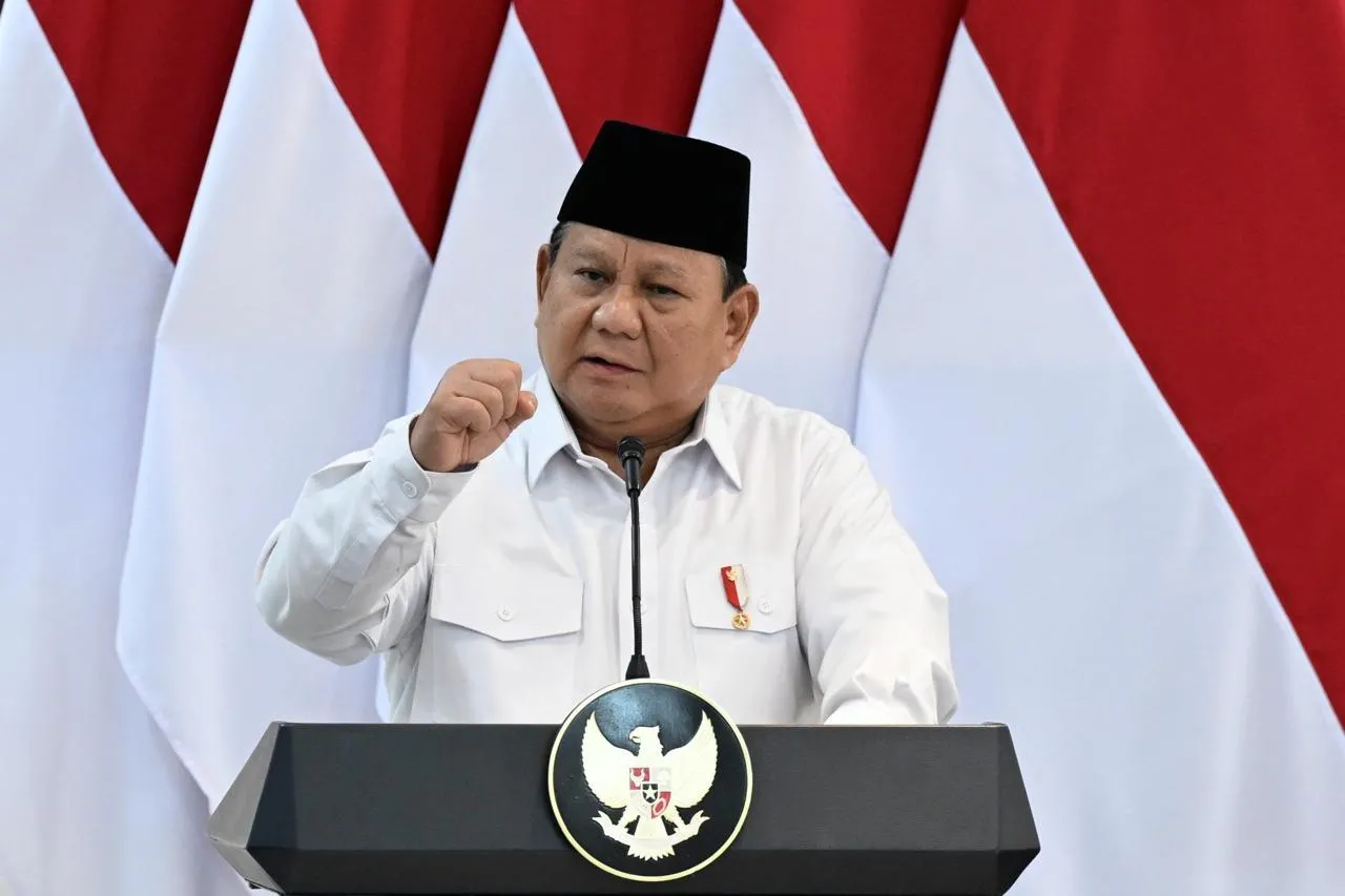Prediksi Indonesia negara terkaya nomor empat 2045 disampaikan Prabowo. Pemerintah menyiapkan SDM melalui MBG, Sekolah Rakyat, Sekolah Garuda, dan pengentasan kemiskinan.