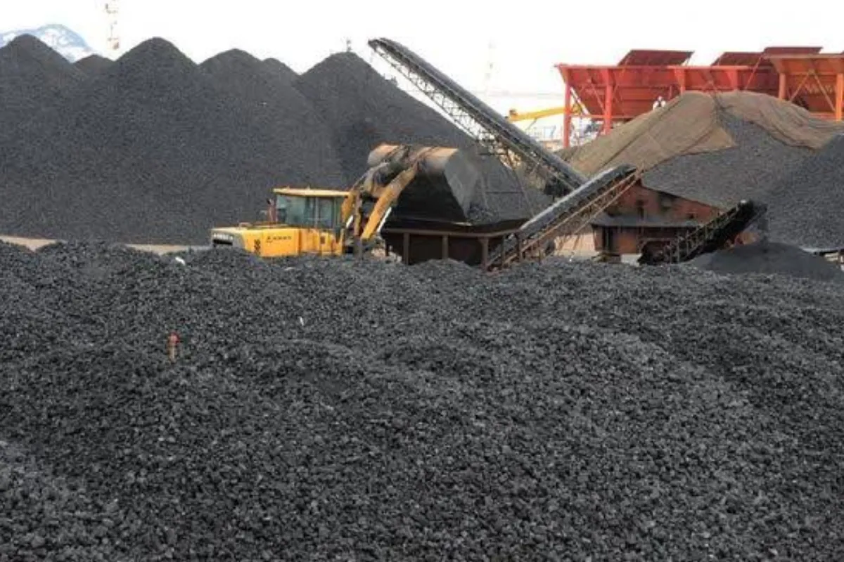 Produksi batu bara Indonesia mendapat peluang saat harga mencapai US$131,85 per ton. Permintaan global meningkat karena krisis pasokan minyak dan gas.