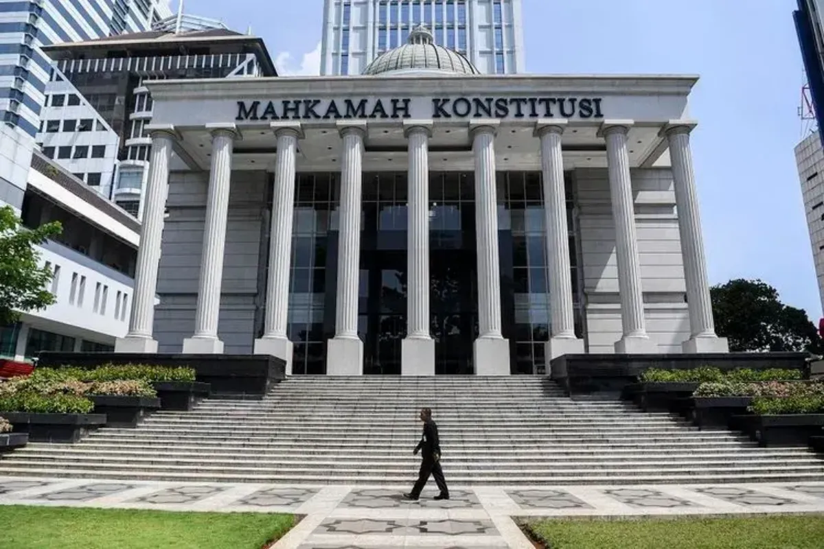 Putusan MK kuota hangus dinilai perlu diikuti aturan yang menjaga tarif internet tetap terjangkau. ATSI mengingatkan kewajiban rollover penuh dapat meningkatkan biaya jaringan.