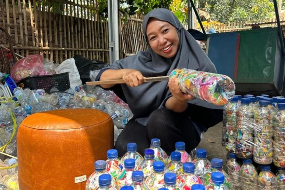 Sampah Jadi Sumber Ekonomi, Model Bank Sampah Masigit Berkembang