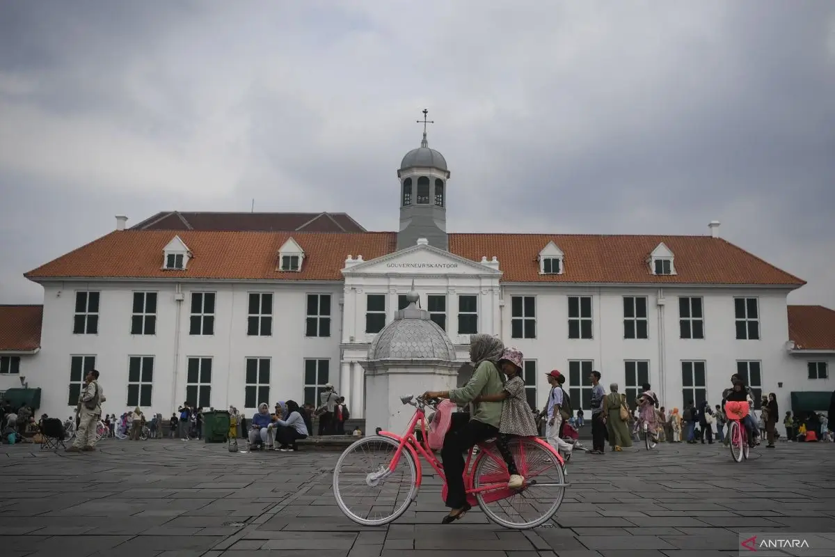 Revitalisasi Kota Tua Jakarta Fokus Transportasi Trem Rendah Emisi